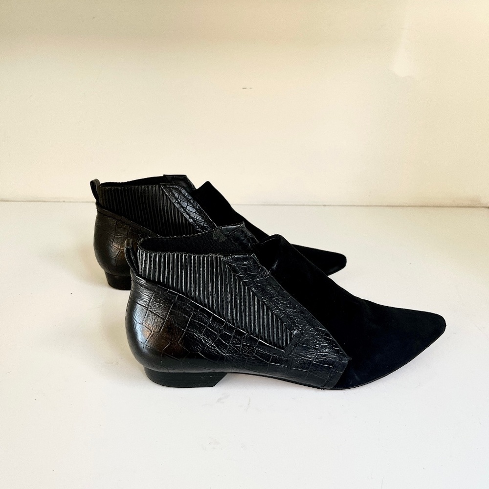 10 Crosby Derek Lam Black Leather and suede booties - Size 10M